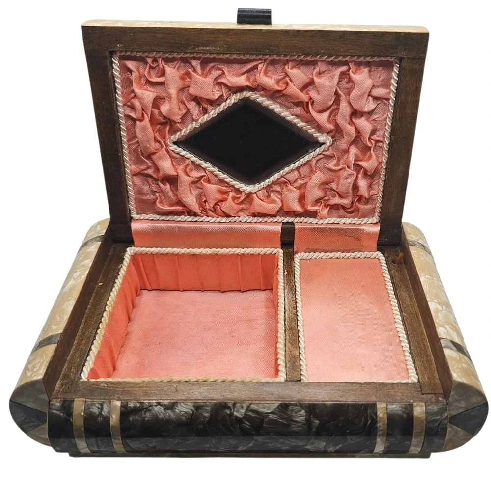 Vintage Musical Jewelry Box Windmill Scene Pearlized Finish - READ DESC